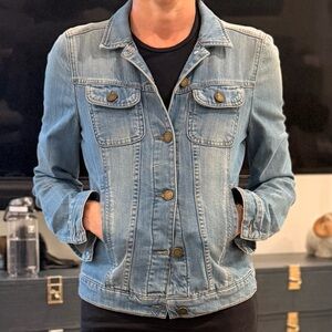 Comptoir des Cotonniers Paris Denim Jacket – Fitted Stretch, Classic Wash